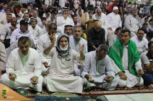 شبی که عقل از وصف آن عاجز است 3
