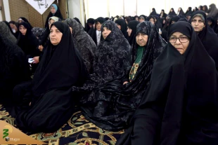 سومین دعای کمیل زائران ایرانی درمدینه برگزارشد 4