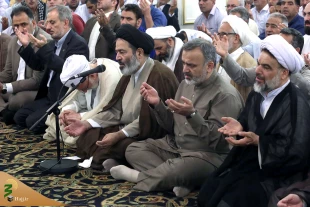 سومین دعای کمیل زائران ایرانی درمدینه برگزارشد 12