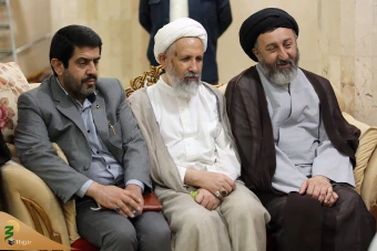 دیدار سرپرست حجاج ایرانی با نمایندگان بعثه های مراجع عظام درمدینه منوره 16