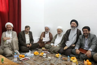 دیدار سرپرست حجاج ایرانی با نمایندگان بعثه های مراجع عظام درمدینه منوره 23