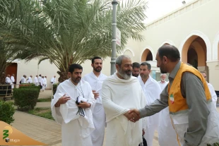سرپرست حجاج ایرانی در مسجد شجره محرم شد 6