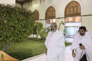 سرپرست حجاج ایرانی در مسجد شجره محرم شد 9