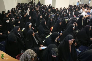 زائران ایرانی درشهادت نهمین امام در مکه به سوگ نشستند 4