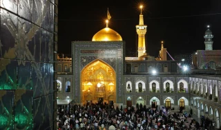 تاریخ‌شناس ژاپنی در حرم مطهر رضوی مسلمان شد