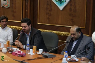 سرپرست حجاج ایرانی خطاب به اعضای کاروان نور:

با قرآن زندگی کنید 4