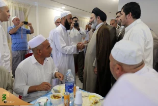 استقبال گرم زائران اهل سنت از سرپرست زائران ایرانی 5