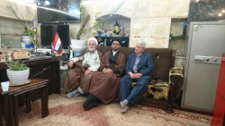 حجت الاسلام کاردان با مسئول حراست حرم مطهر امیرمؤمنان دیدار کرد
 4