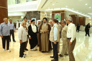 گزارش یک بازدید/ حضور گسترده حجاج ایرانی در نمازهای جماعت مساجد مکه