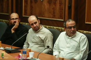 سرپرست حجاج ایرانی: 

در مسجدالحرام برای خبرنگاران شهید نماز می خوانیم 4