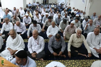 مراسم دعای ندبه در هتل ویولت 15