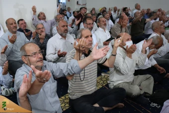 مراسم دعای ندبه در هتل ویولت 32