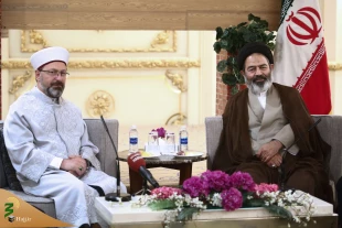إيران وتركيا تبحثان ضرورة زيادة التعاون في مجال الحج