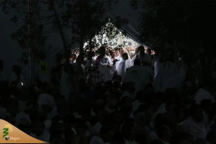 بارش باران رحمت الهی هنگام قرائت دعای عرفه حجاج ایرانی در عرفات 8