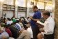 زمزمه روحبخش دعای عرفه زائران ایرانی در حرم سقا 14