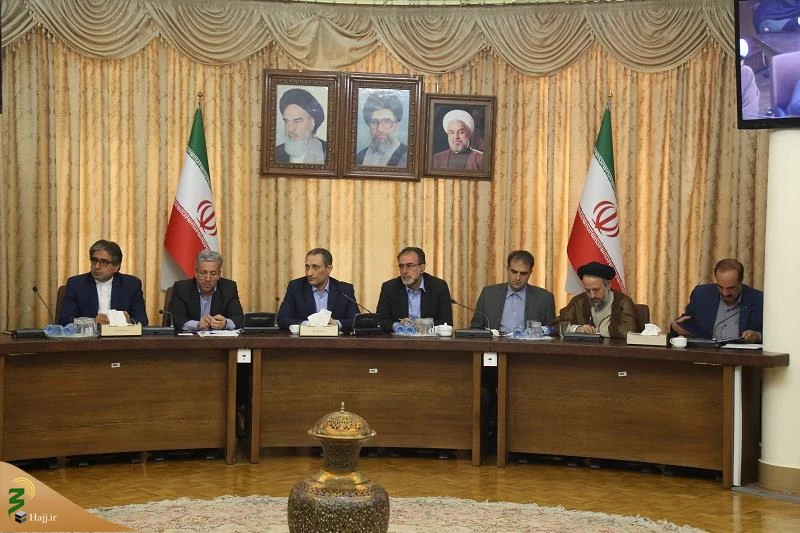 معاون سیاسی و امنیتی استاندار:
آذربایجان شرقی آماده خدمت‌رسانی به زائران اربعین حسینی است
 2
