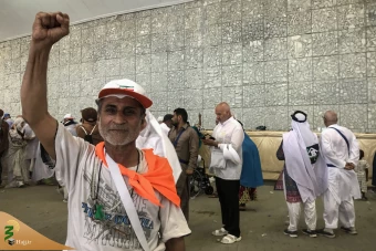 سه روز حضور زائران برای رمی جمرات در منا 16