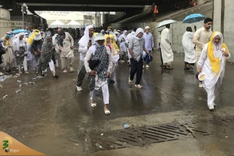 سه روز حضور زائران برای رمی جمرات در منا 23