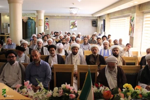 بندگی خدا انسان را به اوج کمال می رساند 3