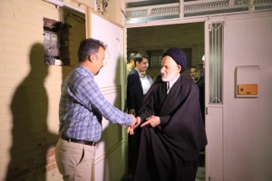 دیدار امام جمعه بیرجند با خانواده شهدای منا در خراسان جنوبی