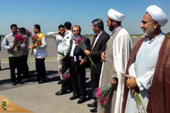 گزارش تصویری بازگشت اولین گروه از حجاج ایرانی به میهن اسلامی
 14
