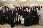 لقاء الحجاج الشباب و الناشئة الايرانيين برئيس بعثة الحج الايرانية
