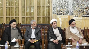 تولیت آستان قدس رضوی با شماری از مراجع تقلید و علما در مشهد دیدار کرد 4