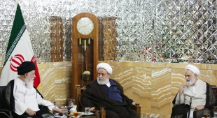 تولیت آستان قدس رضوی با شماری از مراجع تقلید و علما در مشهد دیدار کرد 7