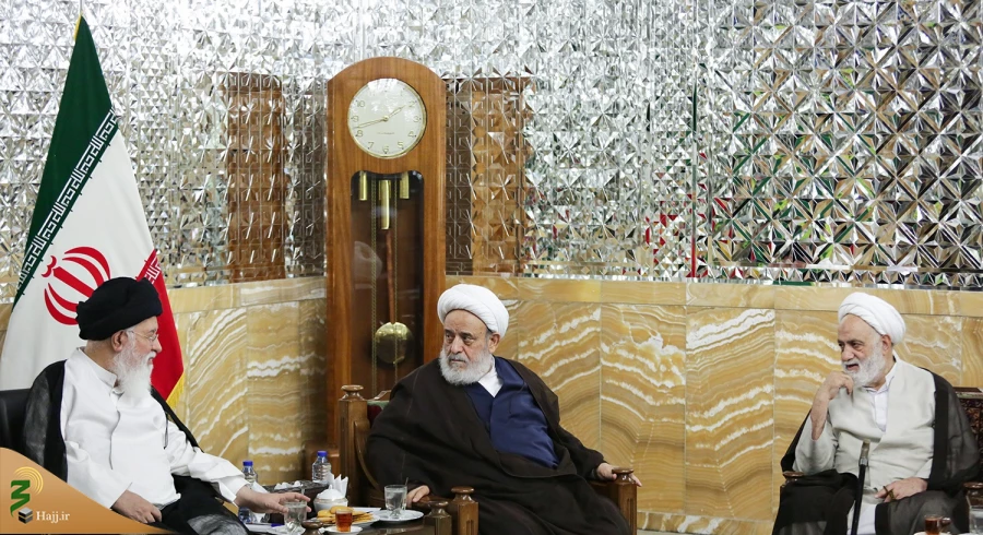 تولیت آستان قدس رضوی با شماری از مراجع تقلید و علما در مشهد دیدار کرد 7