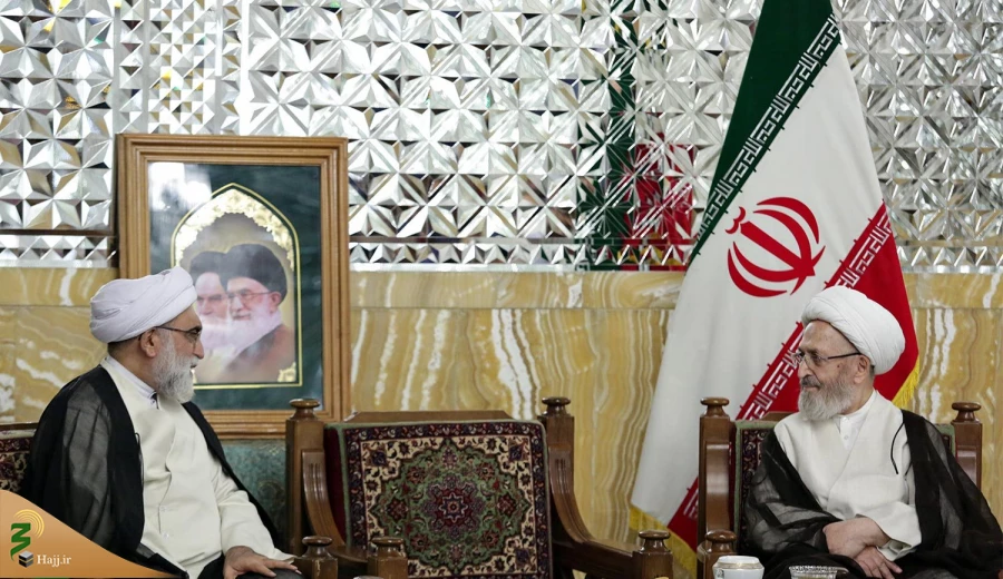 تولیت آستان قدس رضوی با شماری از مراجع تقلید و علما در مشهد دیدار کرد 10