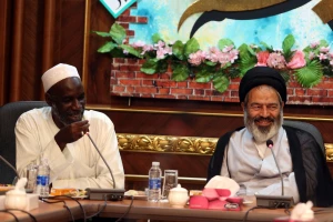 دیدارهیئتی از شیعیان سنگال با سرپرست حجاج ایرانی درمکه