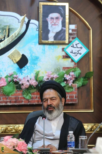 دیدارجمعی از شیعیان کشمیری با سرپرست حجاج ایرانی
 12