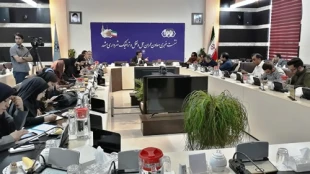 معاون عمران، حمل و نقل و ترافیک شهرداری مشهد:


مدیریت ترافیک دراطراف حرم مطهر رضوی تغییر می یابد 
 4
