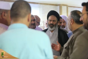 دیدار نماینده ولی فقیه با زائران لرستانی و کرمانی در مکه مکرمه 4