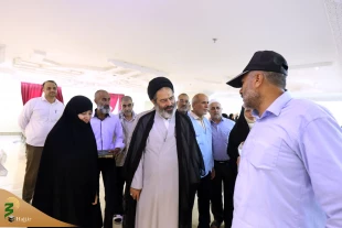 دیدار نماینده ولی فقیه با زائران لرستانی و کرمانی در مکه مکرمه 9