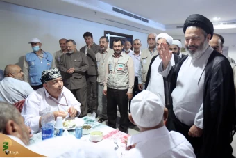 بازدید سرپرست حجاج ایرانی از هتل های میزاب تبارک و نسمات مکه
 12