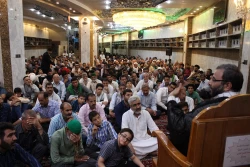 کربلا سرزمین پرچمداران عشق است 3