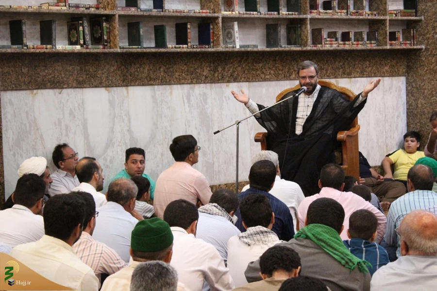 کربلا سرزمین پرچمداران عشق است 4