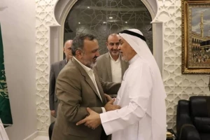 در دیدار با رئیس مؤسسه مطوفین طرح شد؛

تأکید رئیس سازمان حج و زیارت بر تسهیل در بازگشت سریعتر حجاج