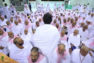 حجاج رفسنجان و انار کرمان به نیابت از 970 شهید خویش عمره مفرده انجام دادند 7