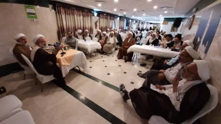 جلسه روحانیان کاروان‌های حج در مدینه منوره برگزار شد