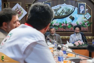 رئیس سازمان حج و زیارت خبر داد:

تا پایان امروز تعداد حجاج بازگشتی به کشور از پنجاه درصد عبور می کند 7
