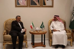 رئیس سازمان حج و زیارت در دیدار با وزیرحج عربستان گفت:

در صورت تأمین شروطمان با راه اندازی عمره موافقیم