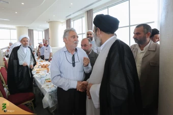بازدید از هتل های شعائر الحیاه و هالیدای ان در مکه مکرمه
 15