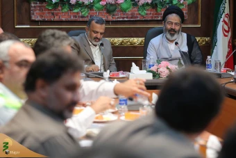 جلسه شورای برنامه ریزی بعثه مقام معظم رهبری و سازمان حج وزیارت
 4
