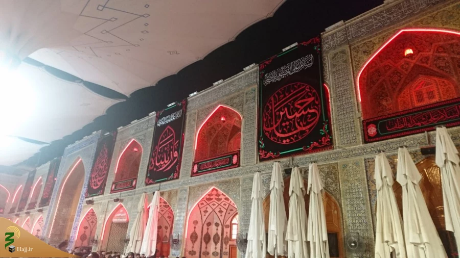 اهتزاز پرچم سیاه عزای حسینی در حرم مطهر امام علی (ع) 2