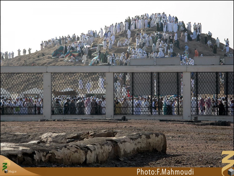 قبرستان احد