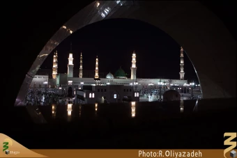 گنبد و گلدسته  مسجد النبي - شب