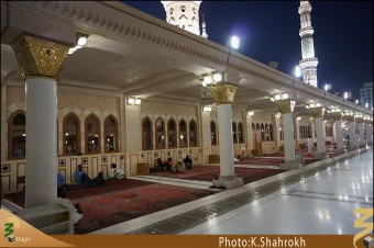 گنبد و گلدسته  مسجد النبي - شب