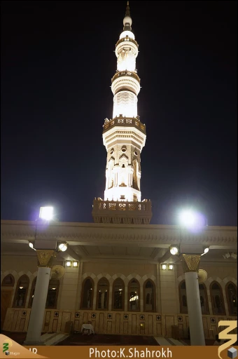 گنبد و گلدسته  مسجد النبي - شب
